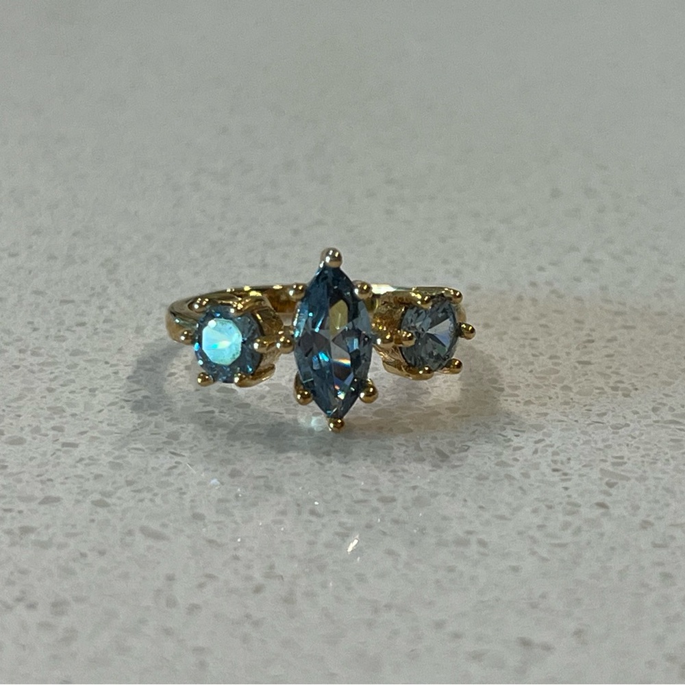 Gold ring